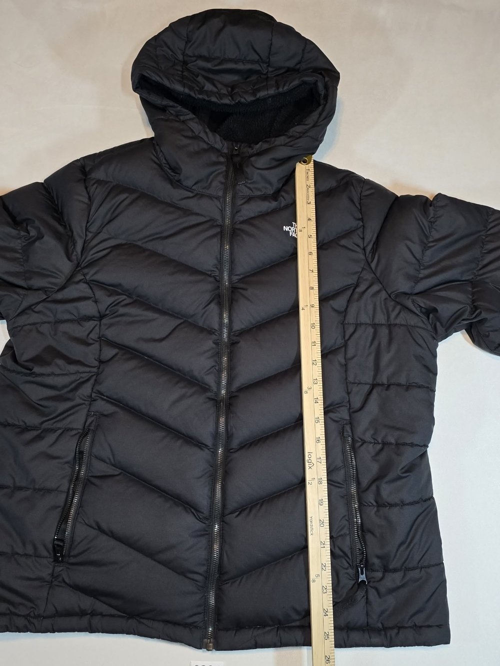 The North Face Women’s Black Hooded Puffer Jacket - Picture 5 of 8